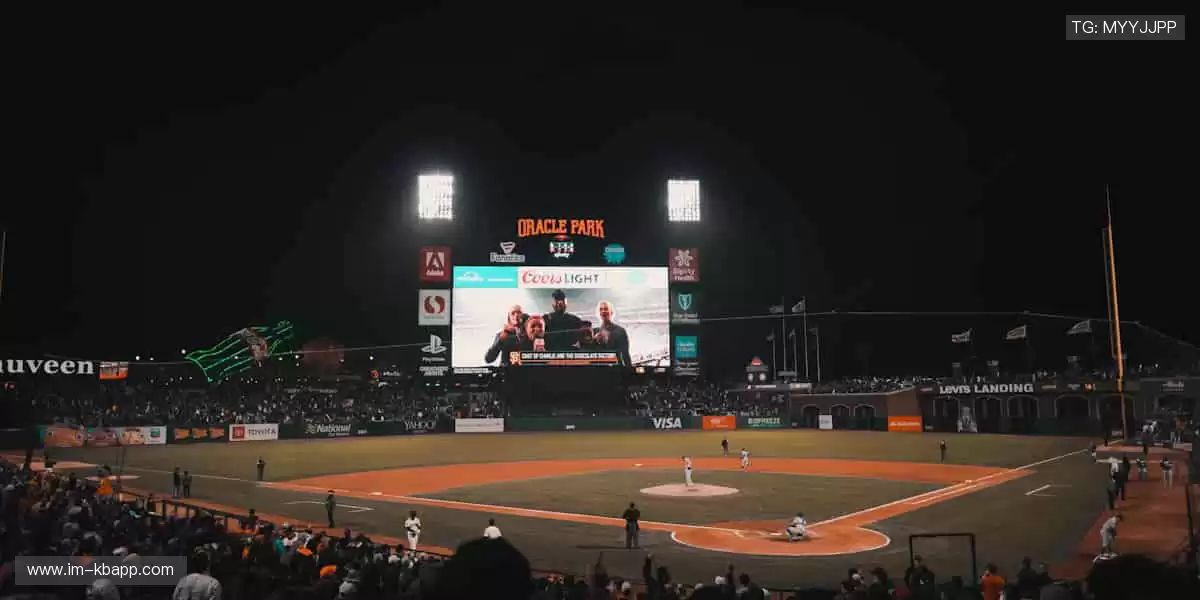 赛场周边，点燃热爱！🎉